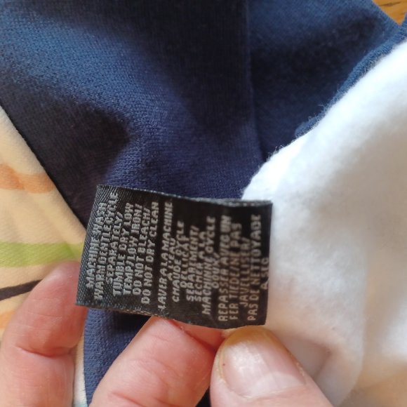 NWOT! Staple Pigeon Hoodie with hood, and front large pocket (5234) - Picture 6 of 8